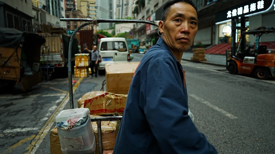 Uprkos njegovom rastu, Čungking i dalje ima mnogo radnika koji jedva sastavljaju kraj s krajem | Foto: Getty Images