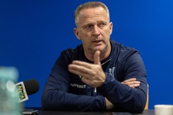 John van den Brom zwolniony z Lecha Poznań. Mariusz Rumak nowym trenerem