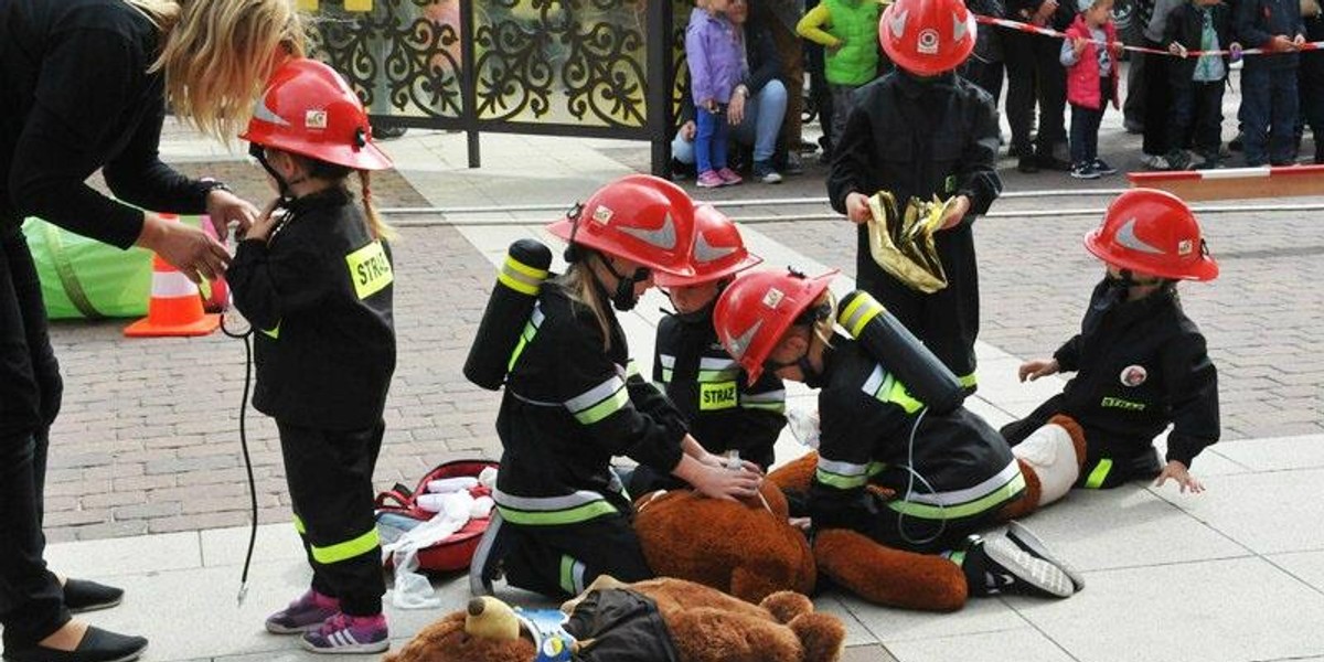 Ale czad. Strażacy zapraszają do wspólnej zabawy 