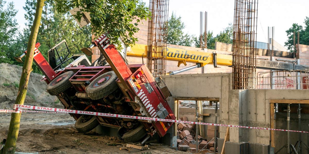 Produkcja budowlano-montażowa zanurkowała bardziej, niż spodziewali się tego ekonomiści. To źle świadczy o inwestycjach. 