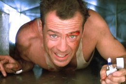 John McClane zasłużył na pomnik ze złota. Ranking największych filmowych napadów