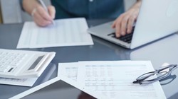 Polska testuje skrócony tydzień pracy. Milion złotych do wzięcia dla pracodawców