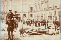 Jedno z najwspanialszych miast świata zamieniało się w kupę gruzów i cuchnących spalenizną zgliszcz