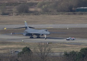 Američki bombarder B-1B "lenser" u bazi Ramštajn u Nemačkoj 9. marta