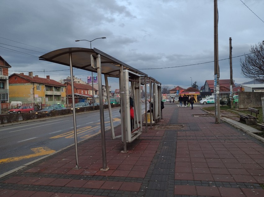 Autobusko stajalište na Trošarini