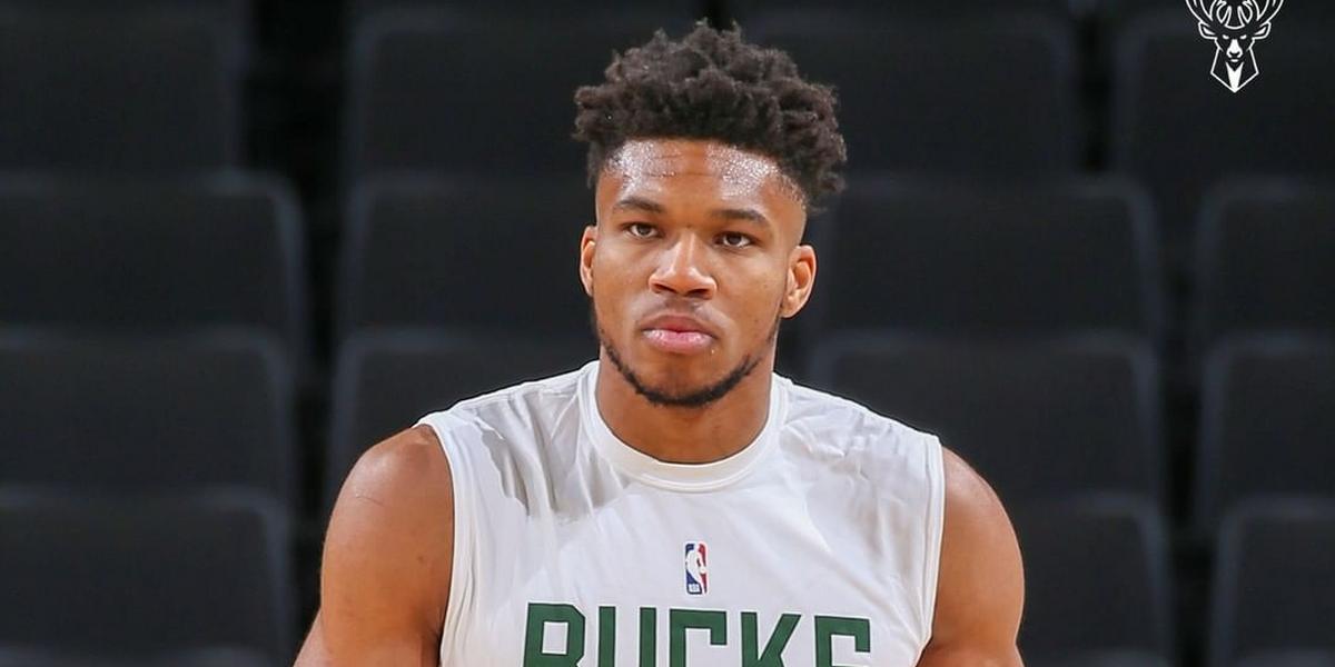 Nigerian Born Giannis Antetokounmpo Signs 2282m Contract Extension With Milwaukee Bucks 0747