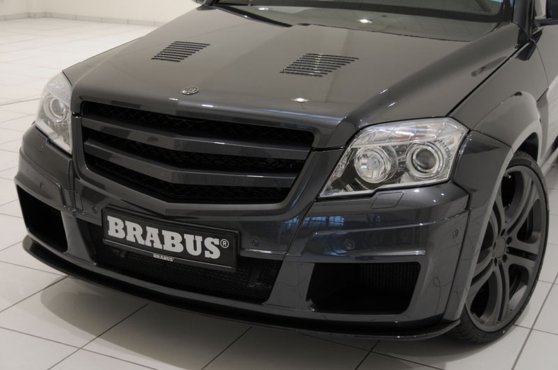 Najszybszy SUV świata to Mercedes GLK Brabus V12