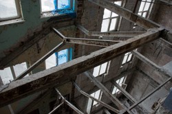 Zrujnowany wieżowiec Prudential od środka. Niezwykła wyprawa fotoblogera. ZDJĘCIA