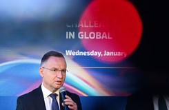 Duda w Davos: Putin chce podpalić świat