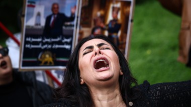 polacy zlekceważyli ostrzeżenia msz.  zapragnęli wyjechać do ogarniętego iranu, są zagrożeni