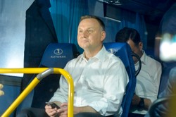 Polacy wolą prezydenta z innego obozu niż rząd. Ekspert:  Ten SONDAŻ to zły prognostyk dla PiS