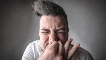  Vannak, akik erős napfény hatására is tüsszögni kezdenek. Ez egy genetikailag öröklődő tulajdonság, amely körülbelül az emberek 18-20 százalékát érinti.
