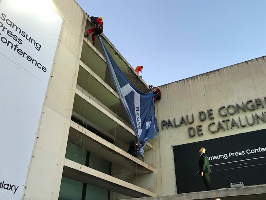 Protestors outside the Samsung press conference in Barcelona.