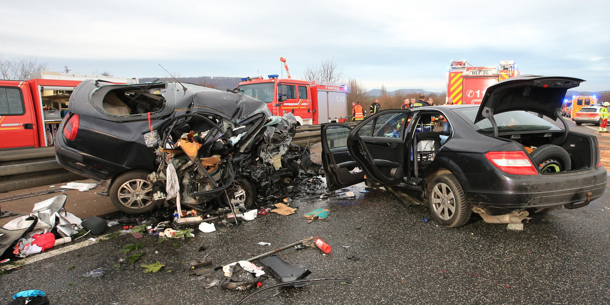 W tragicznym wypadku na autostradzie A38 w Niemczech zginęli Polacy.