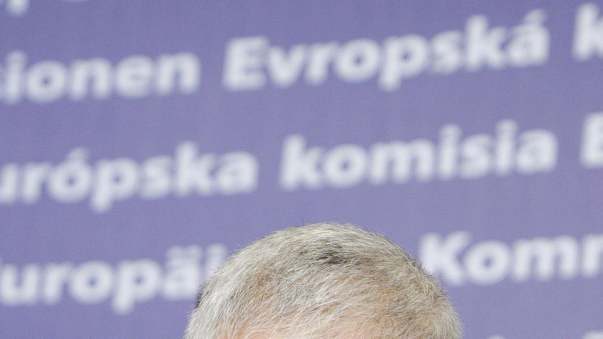 Prezydent Serbii Boris Tadić powiedział, że pragnie znaleźć rozwiązanie "historycznego konfliktu" w Kosowie między "Serbami i Albańczykami". Wyraził ubolewanie, że Kosowo w kampanii wyborczej "unika dialogu", na którym zależy wspólnocie międzynarodowej.