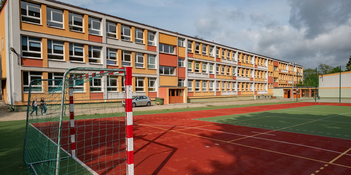 Dzieci wrócą do wyremontowanych szkół w Poznaniu.