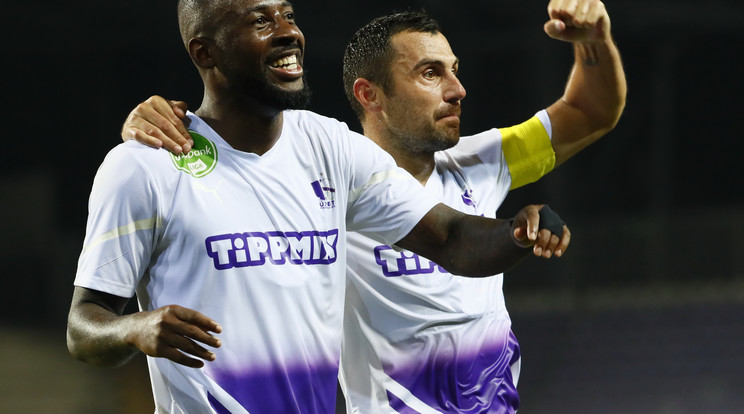 Junior Tallo (balra) szerezte az Újpest második gólját /Fotó: Fuszek Gábor
