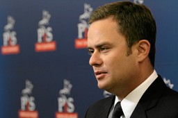 Posłowie PiS zajmą się zdrowym odżywianiem Polaków. Na czele zespołu stanął Hofman