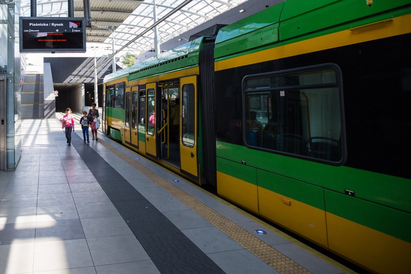 Tablice na trasie tramwajowej na Franowo