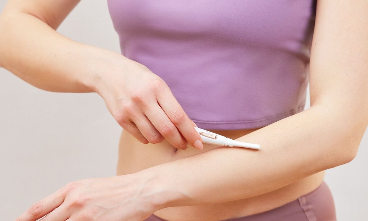 Ten trymer usuwa włoski z całego ciała. Mały, ale potężny. Nie podrażnia skóry! 