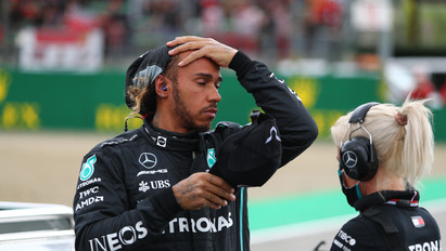 A Mercedes szenvedése idén Hamilton rekordjába kerülhet
