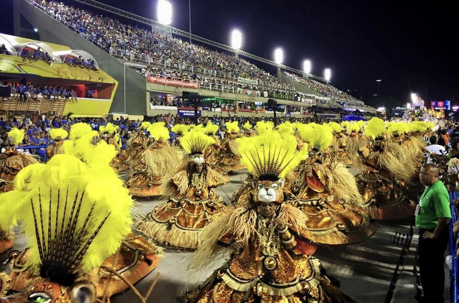 Sambodrom - karnawał w Rio de Janeiro zalicza się do największych imprez tego typu na świecie. 