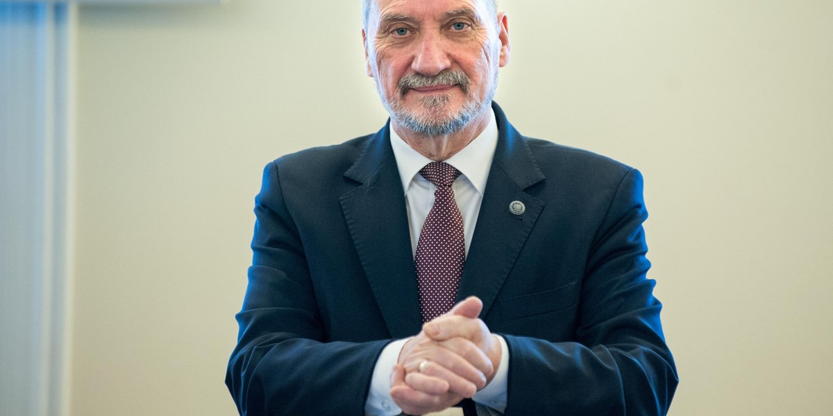 Tak Macierewicz uchodził ze Smoleńska. Sam zdradził kulisy