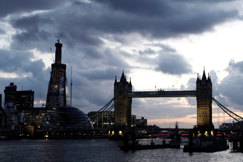 Wieżowiec Shard powstający w okolicach London Bridge