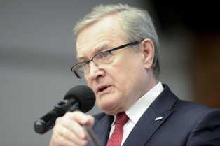 Prof. Gliński o wsparciu z FWK: Na każdą wydaną złotówkę musi być faktura