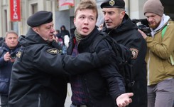 Zatrzymanie samolotu Ryanaira. Relacje pasażerów