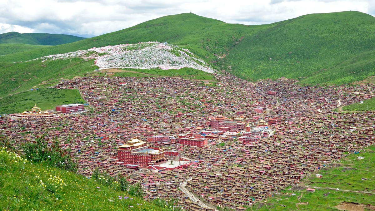 Serthar Buddhist Institute, Larung Gar