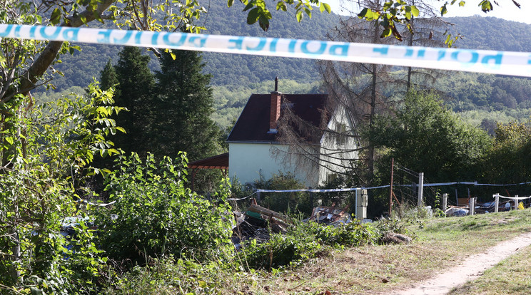 Ma helyezték végső nyugalomra az esztergomi robbantás során elhunyt rendőrt / Fotó: Pozsonyi Zita