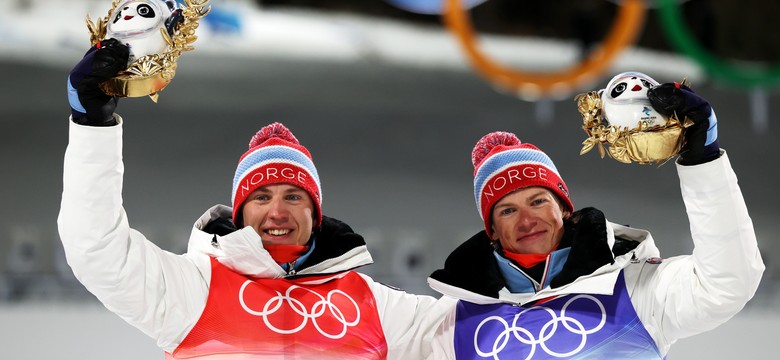 Triumf Norwegów w drużynowym sprincie, czwarty medal Klaebo