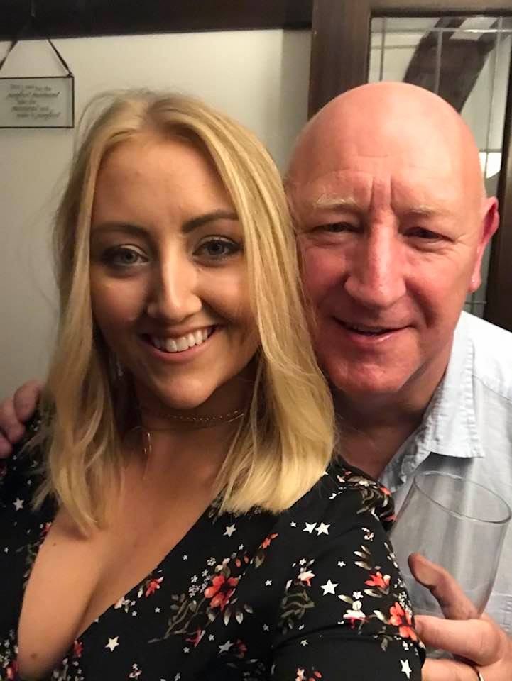 Otca našla v posteli mŕtveho dcéra.