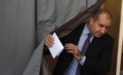 Socjalista, emerytowany generał... Bułgaria będzie miała nowego prezydenta