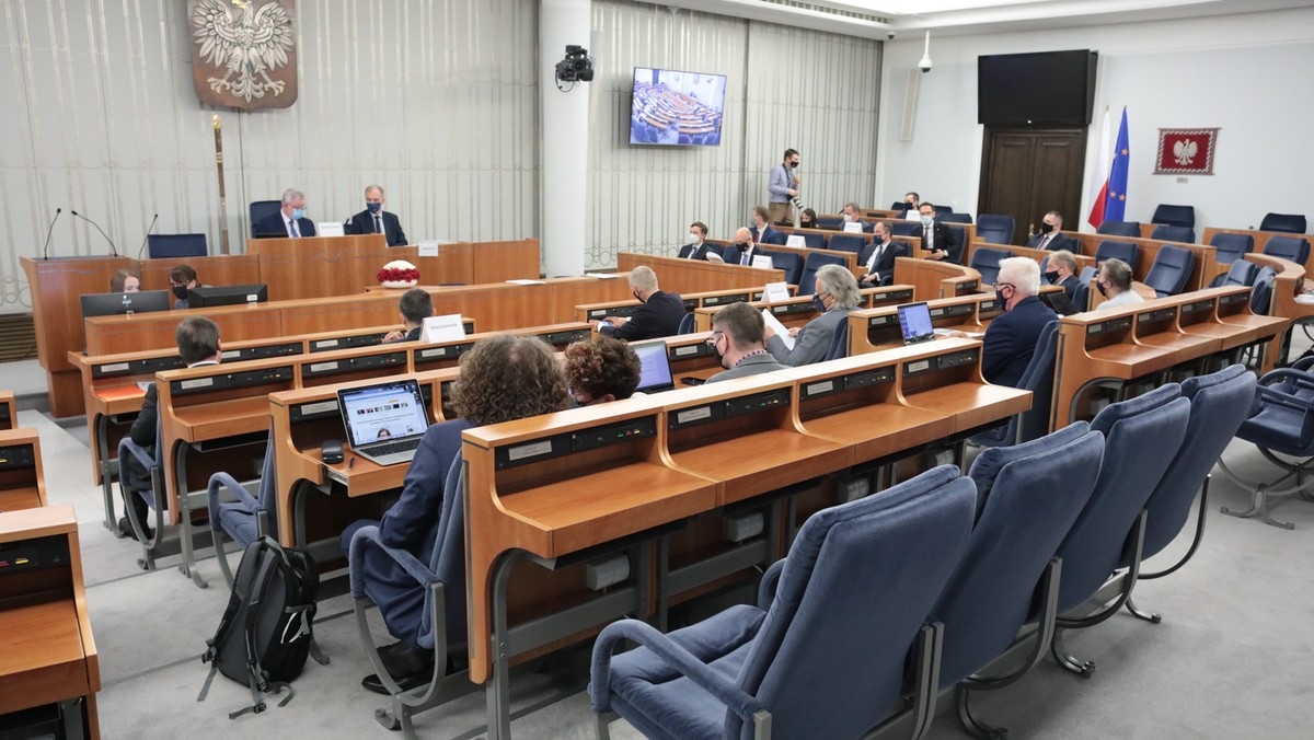 Senat zajmie się preambułą ustawy ratyfikującej Fundusz Odbudowy UE