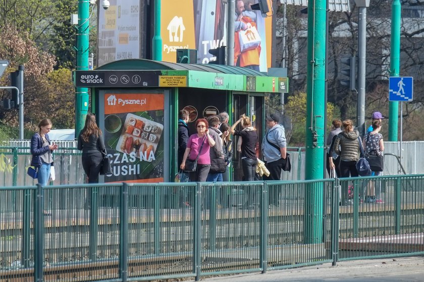 Ruszyła budowa przejścia naziemnego na ul. Matyi