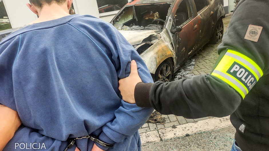 Gorzów Wielkopolski: Podpalił auto. Pożar relacjonował na żywo w social mediach