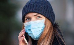 W Polsce zakażenie SARS-CoV-2 wykryto u większej liczby kobiet niż mężczyzn