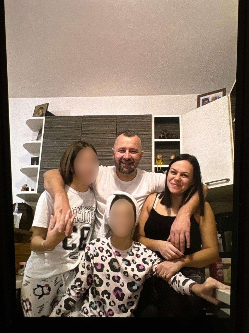 Ivana i Predrag Novaković sa ćerkicama