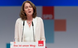 Barley wzywa do zablokowania środków unijnych dla Węgier i Polski