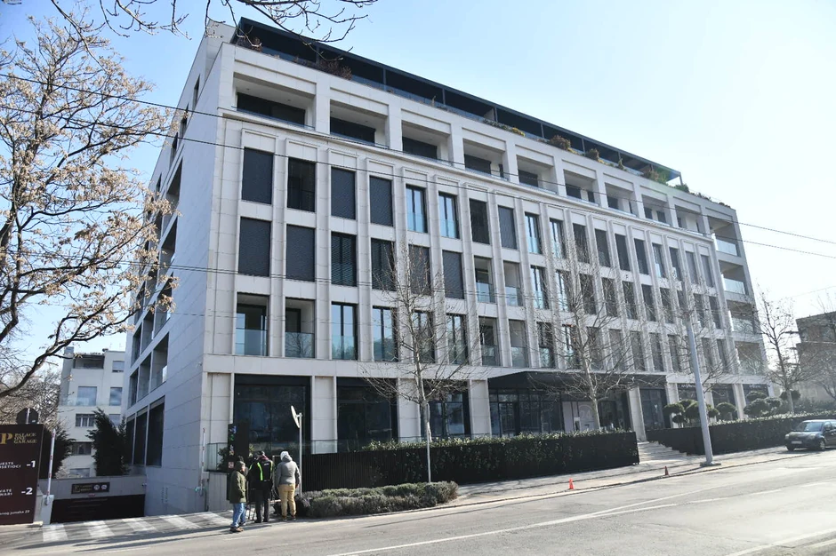 Luksuzna zgrada u kojoj Stajići imaju čak tri stana 