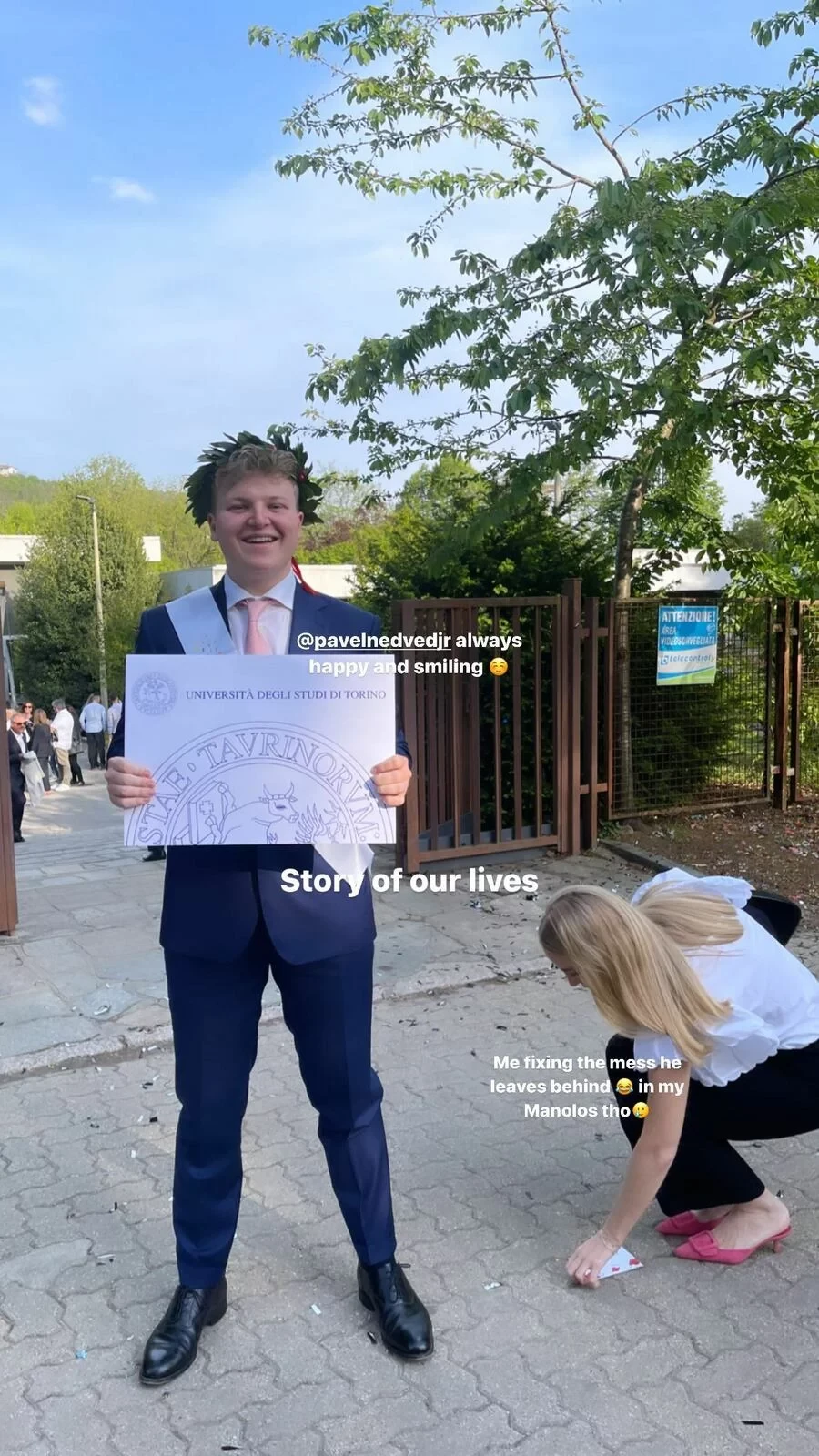 Syn bývalého futbalistu Pavla Nedvěda promoval.