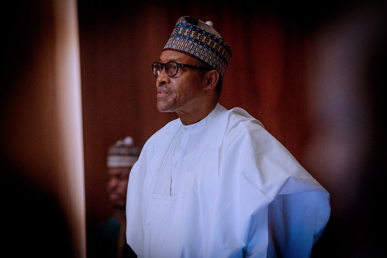President Buhari says he remains committed to providing dedicated and honest leadership [Twitter/@BashirAhmaad] 