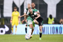 Legia przegrała z Lechią po golu z ponad połowy boiska w ostatniej akcji meczu [WIDEO]