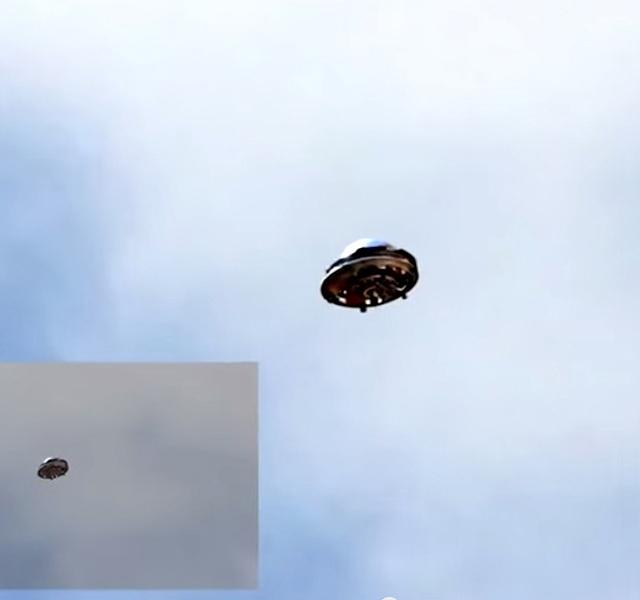 Ez tényleg ufónak tűnik! Repülő csészealj a texasi határnál! (videó) -  Blikk Rúzs