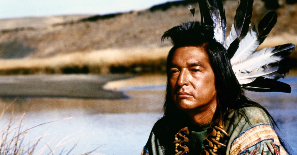 Graham Greene nie żyje. Zasłynął jako Kopiący Ptak z "Tańczącego z wilkami"