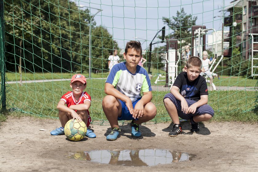 Zróbcie nam boisko! Dzieci proszą dorosłych o pomoc!