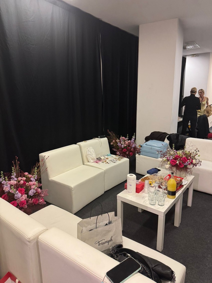 Brenine "odaje" pred koncert