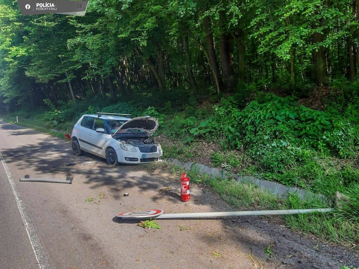 V košickom kraji došlo k čelnej zrážke.